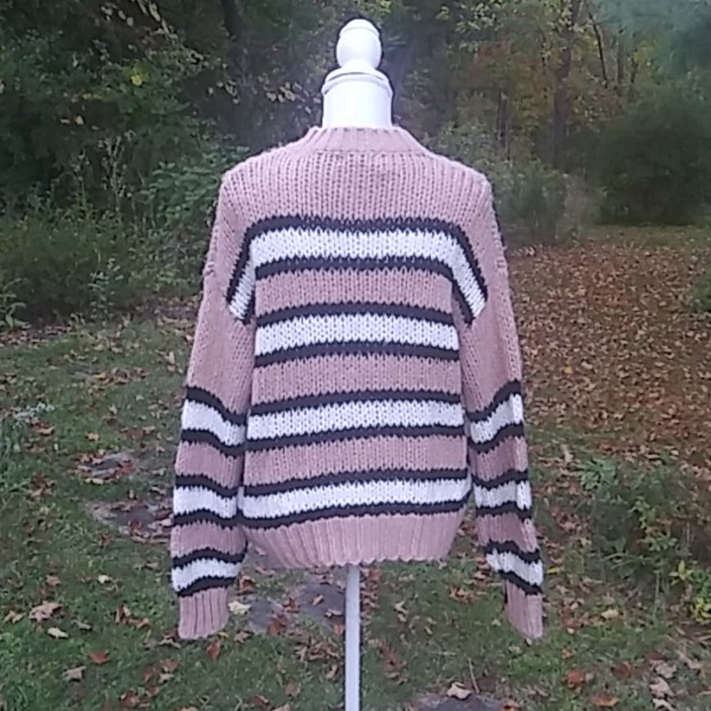 Woven Heart Striped Cozy Sweater - Picture 4 of 10